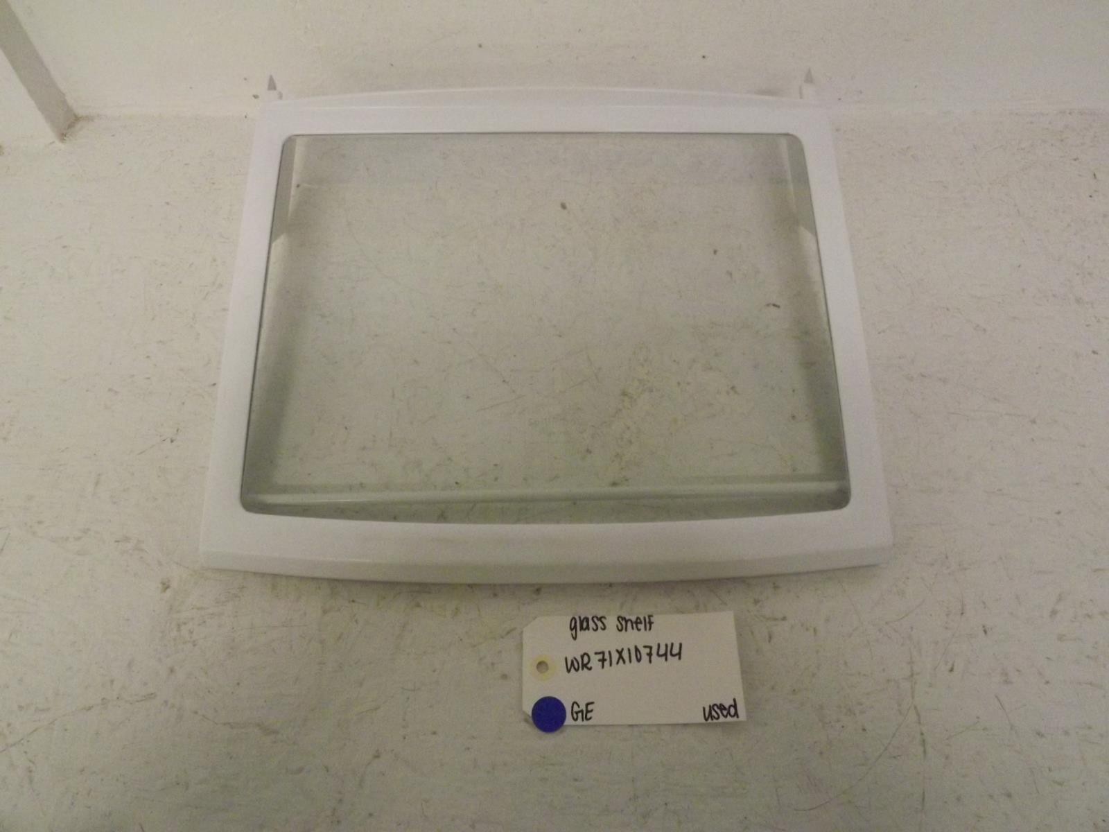 GE Refrigerator WR71X10744 Glass Shelf Used GE Refrigerator WR71X10744 Glass Shelf Used